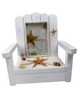 White Beach chair with shells 4 x 6 photo frame